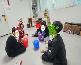 다함께 풍선치기 사진
