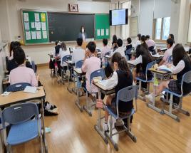 비*고, 동*중학교 진로캠프 진행 사진