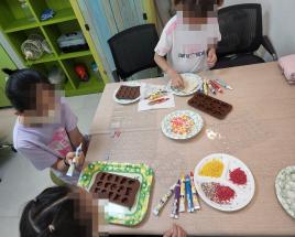 미술활동 통한 사회성, 또래관계 증진 집단프로그램 소개 사진